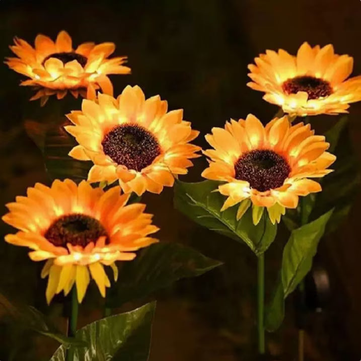 Solar Powered LED Sunflower Shaped 3 Head Light.
