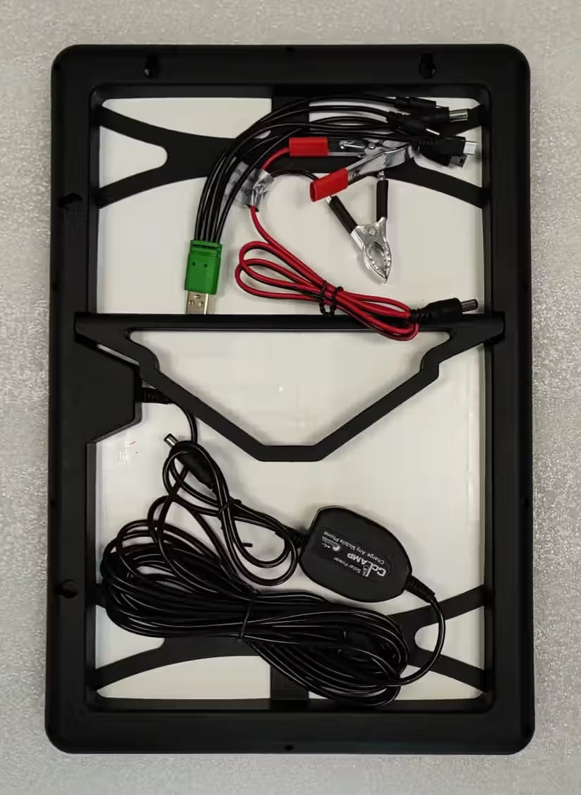 CCLamp CL-1615 15W Solar Mobile Phone and Battery Charger.